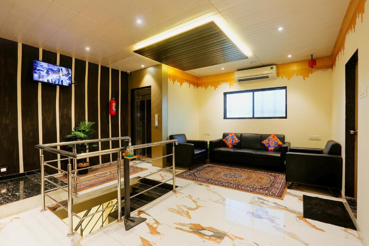 Fabhotel Prime Land - Nr Bkc Mumbai Bagian luar foto
