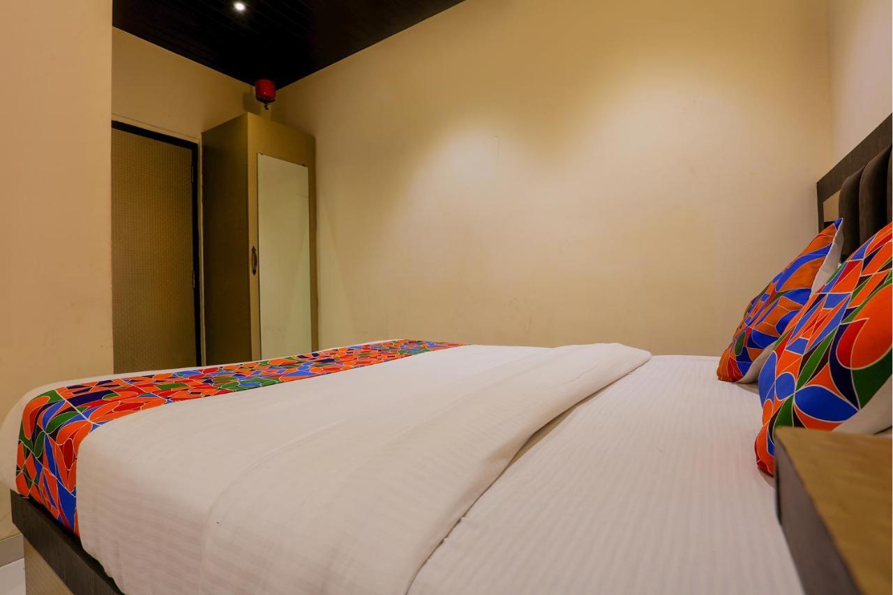Fabhotel Prime Land - Nr Bkc Mumbai Bagian luar foto