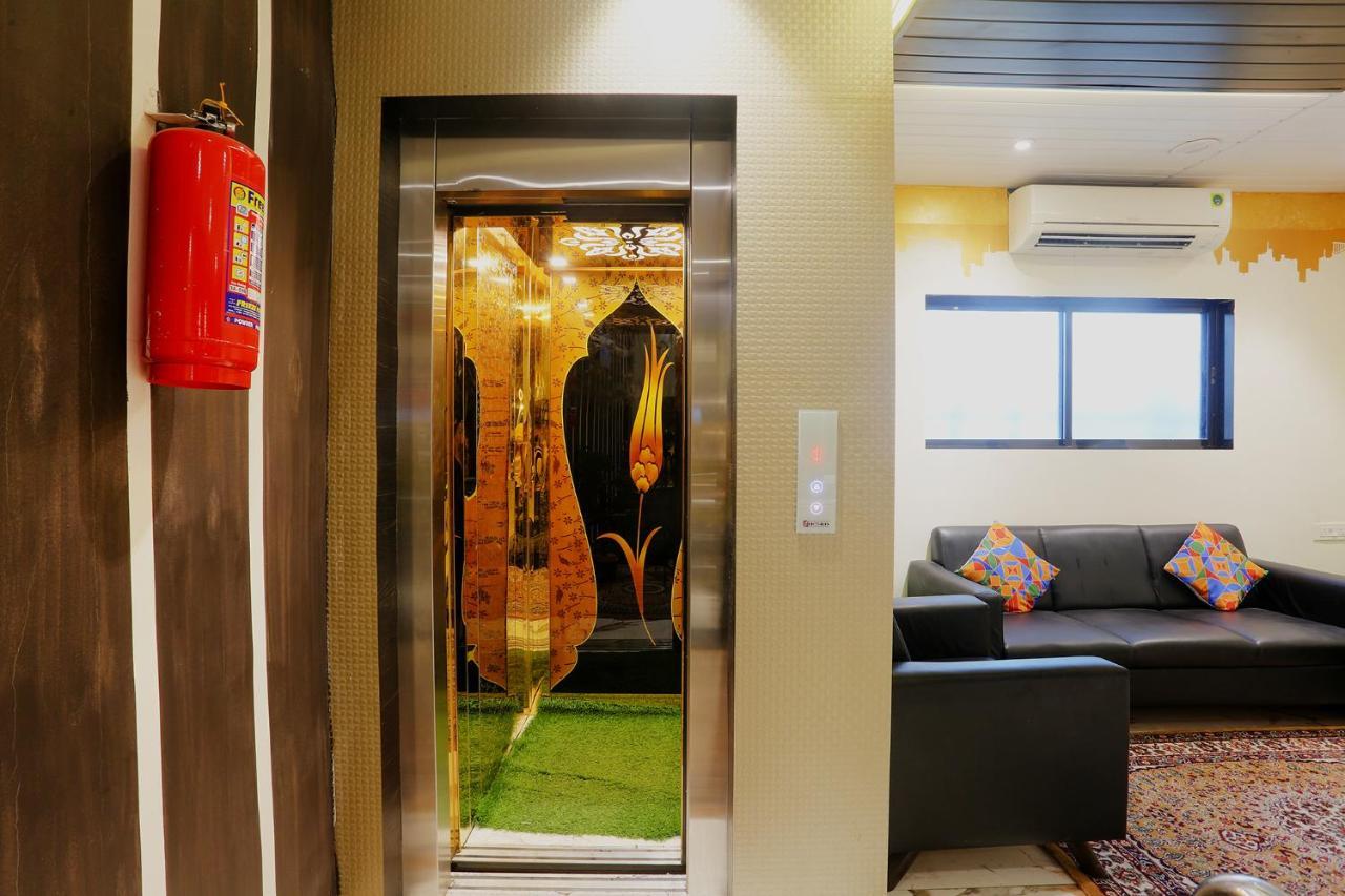 Fabhotel Prime Land - Nr Bkc Mumbai Bagian luar foto
