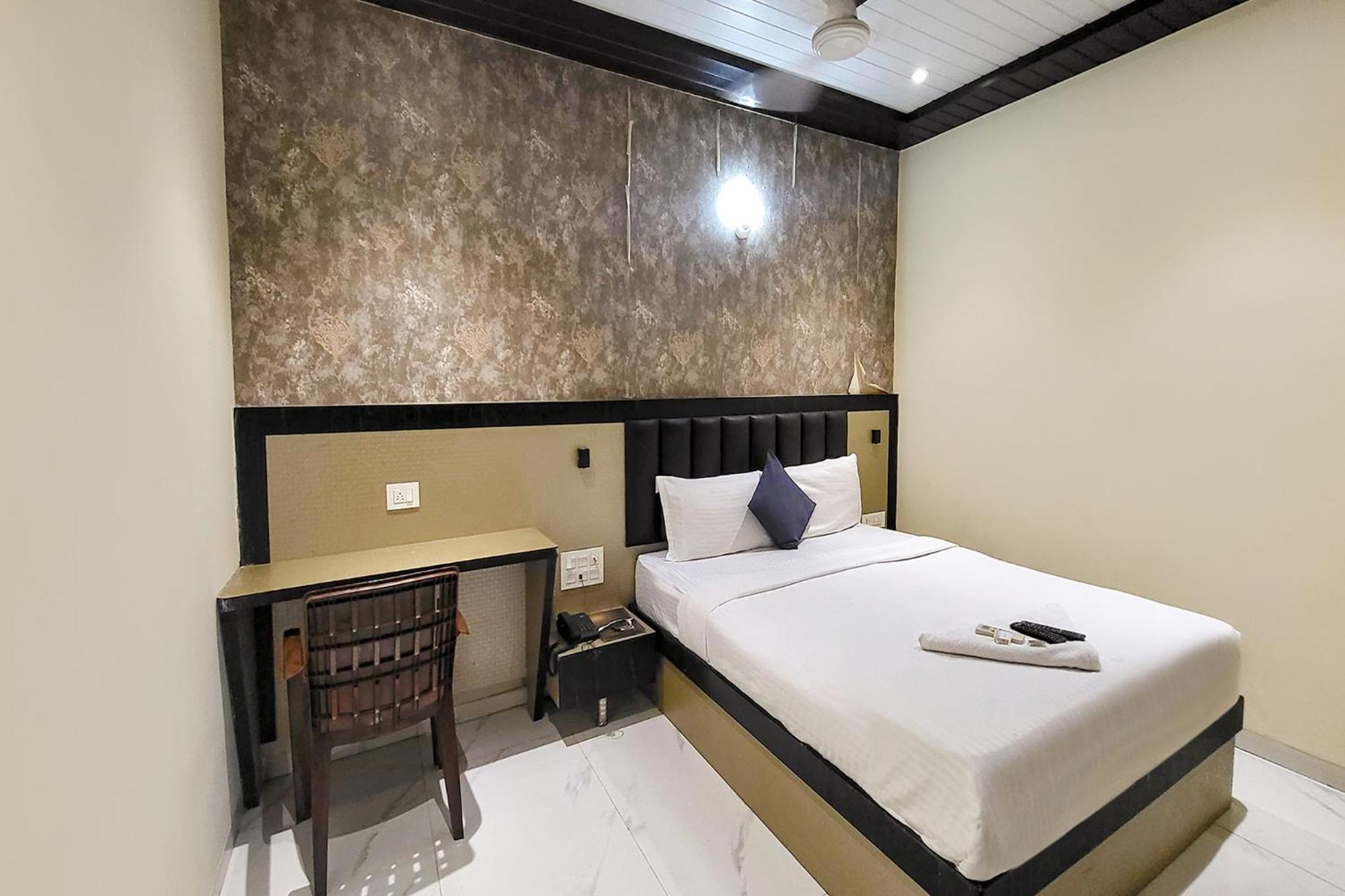 Fabhotel Prime Land - Nr Bkc Mumbai Bagian luar foto